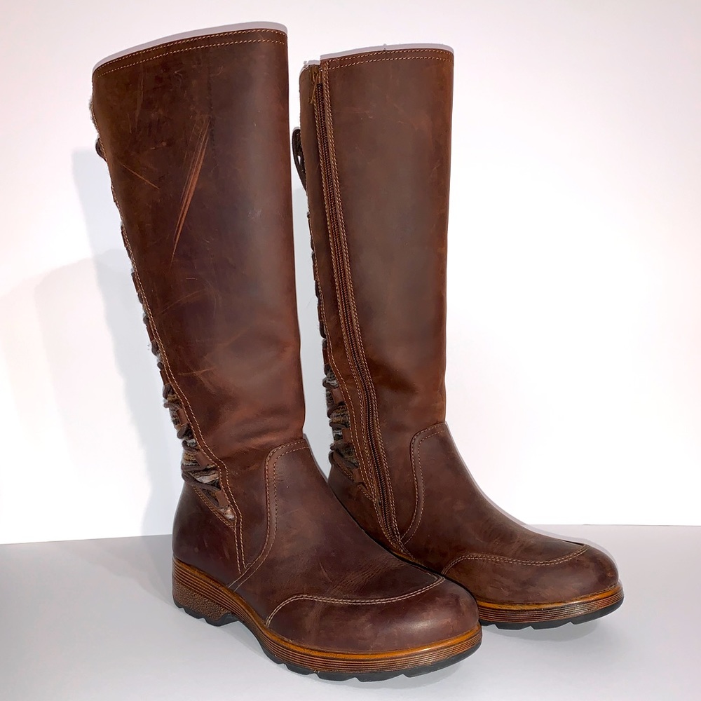 Bionica size 9 tall zippered boots